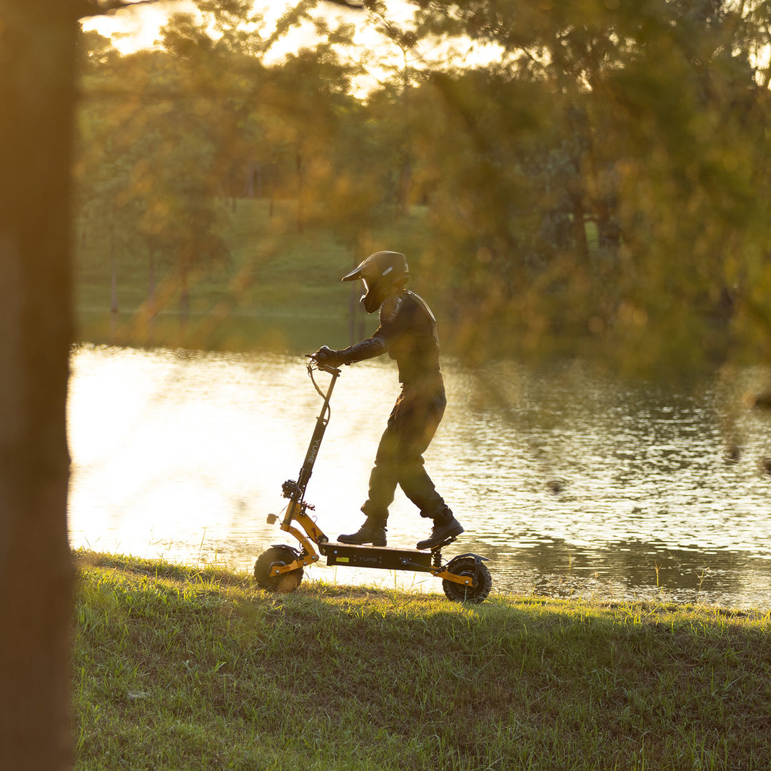 YUME X11+ 60V 27AH 30AH Electric Scooter5